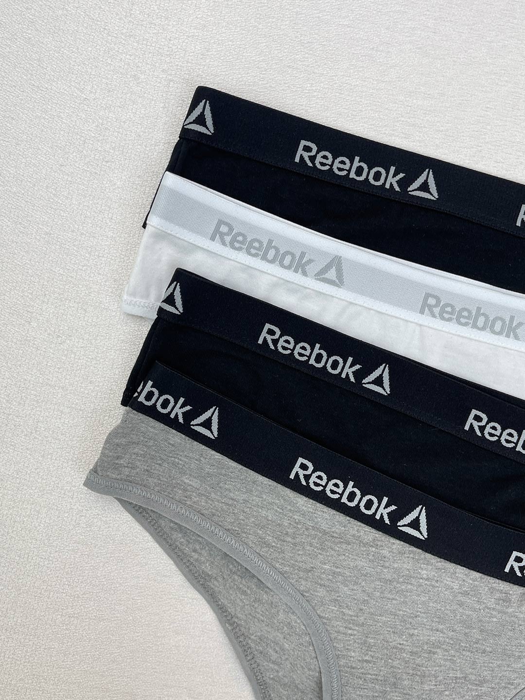 شورت زنانه  برند Reebok